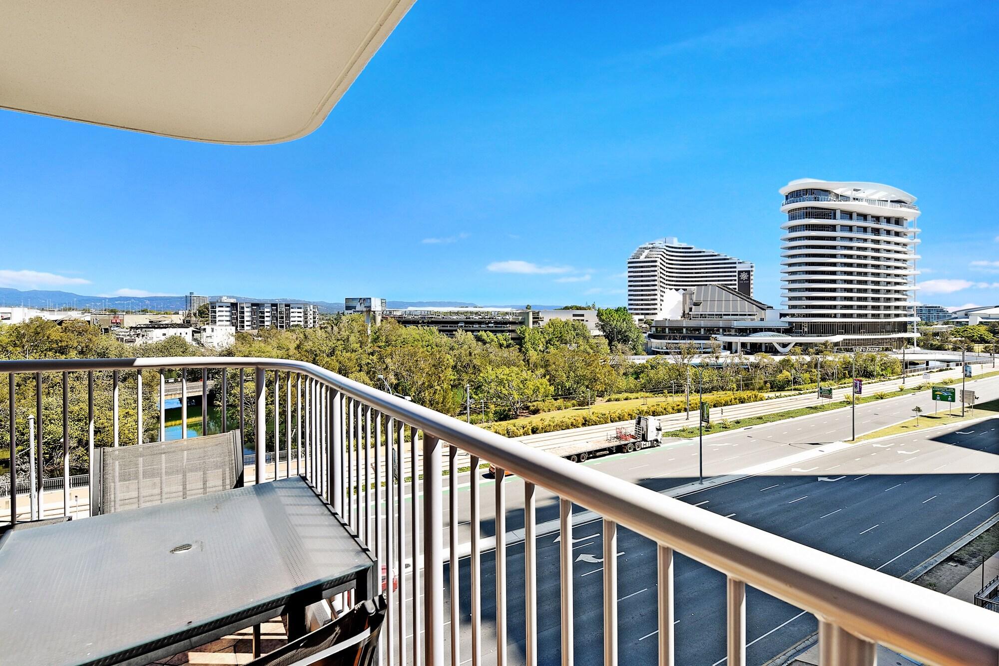 Broadbeach Travel Inn Apartments Gold Coast Dış mekan fotoğraf