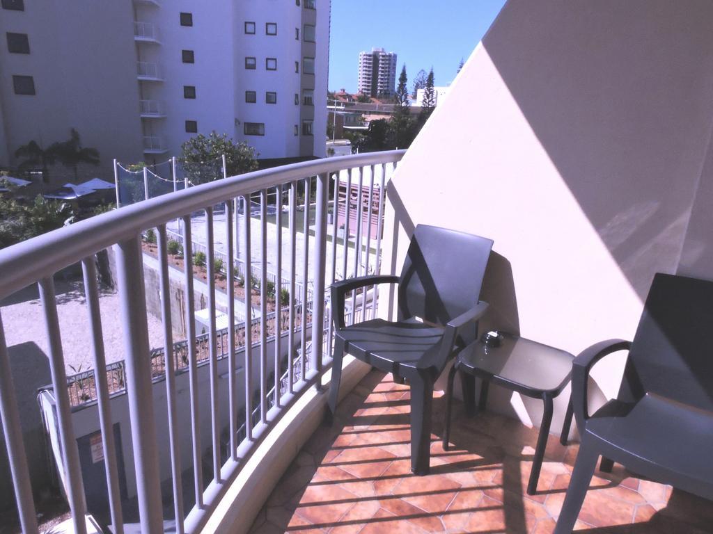 Broadbeach Travel Inn Apartments Gold Coast Dış mekan fotoğraf
